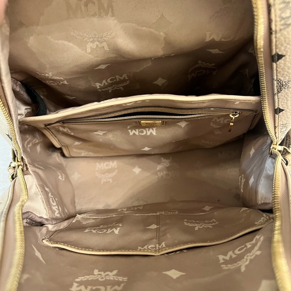 MCM Medium Studded Stark backpack - Picture 8 of 16